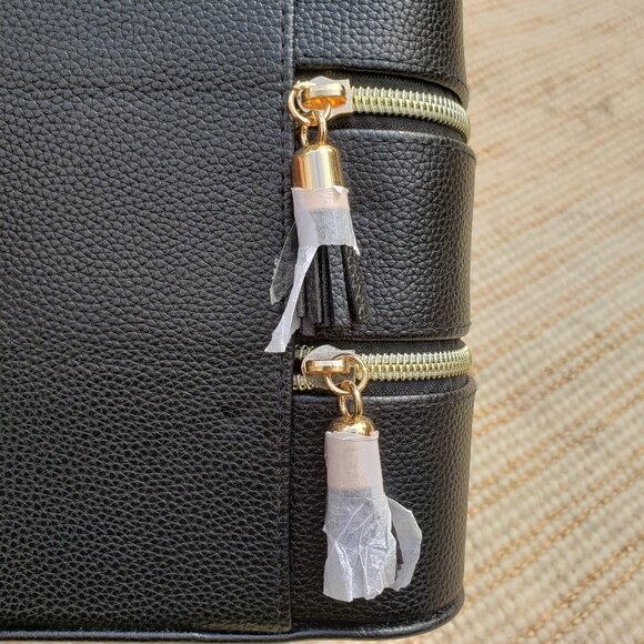 NWT Brouke & Co Leah Travel cosmetic case in black - Picture 3 of 8